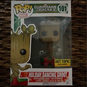 Funko POP! 101 Hot Topic Exclusive Holiday Baby Groot